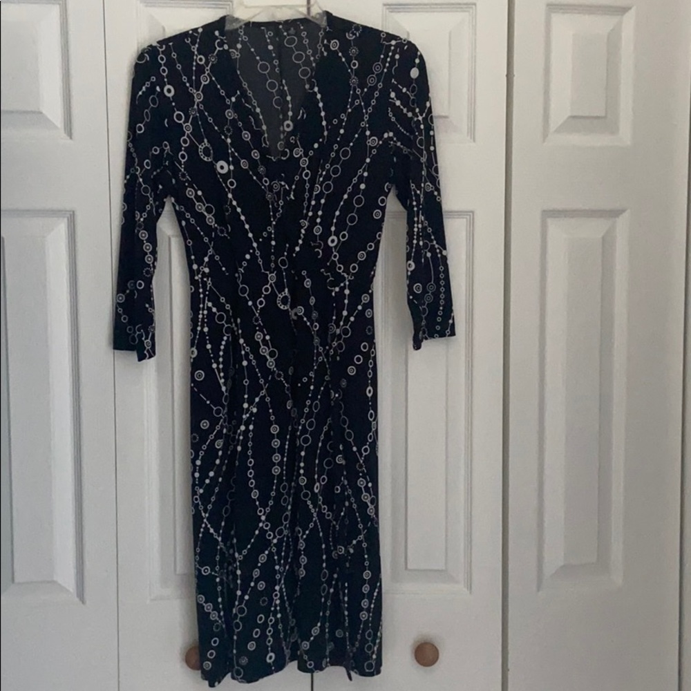 Black and white polyester dress